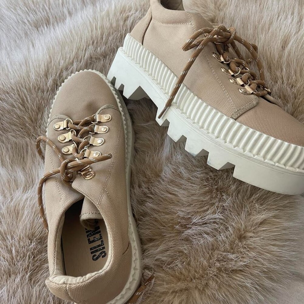 Silent D Womens Lugg Sole shoes Honey/tan Canvas NEW Size EU 39/US8.5